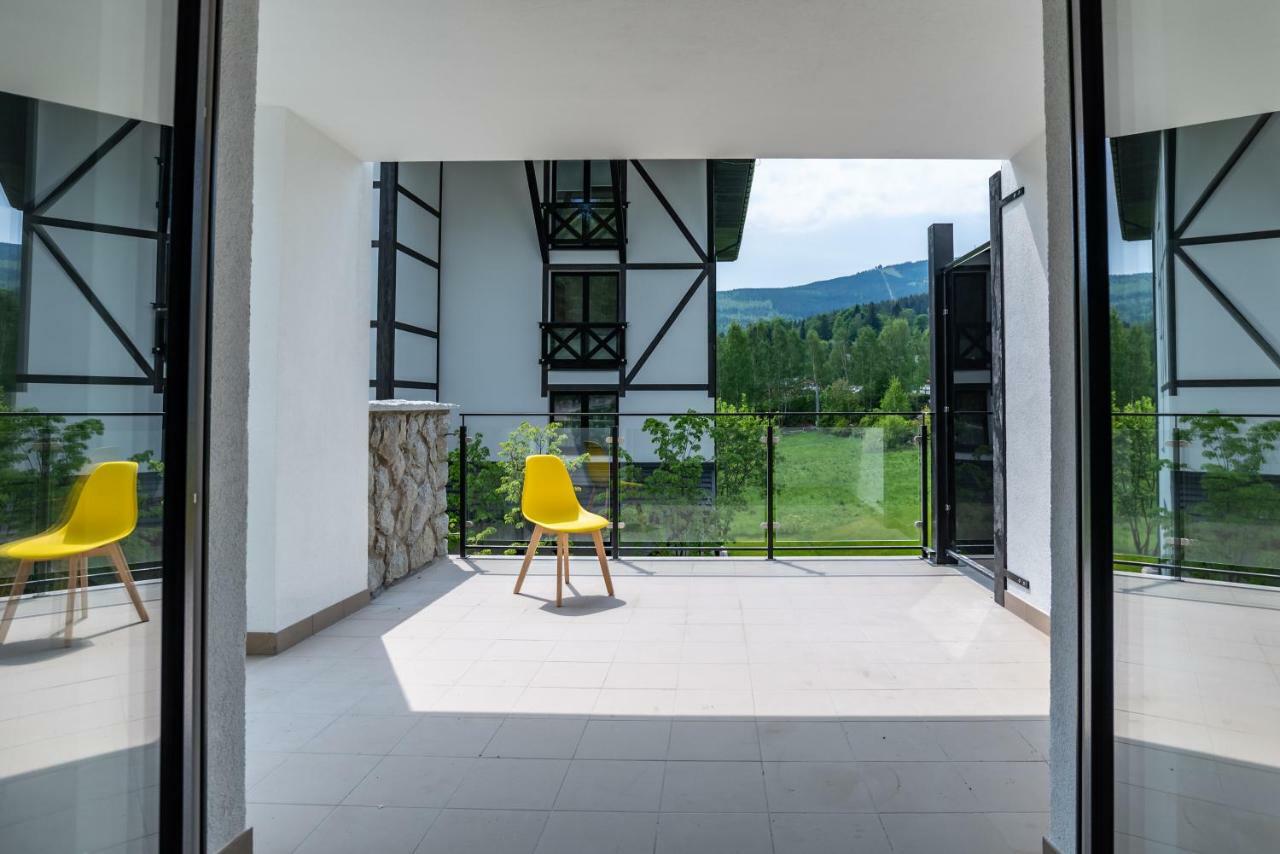 Apartamenty Amira W Kompleksie Apartamenty Piano Świeradów-Zdrój Extérieur photo